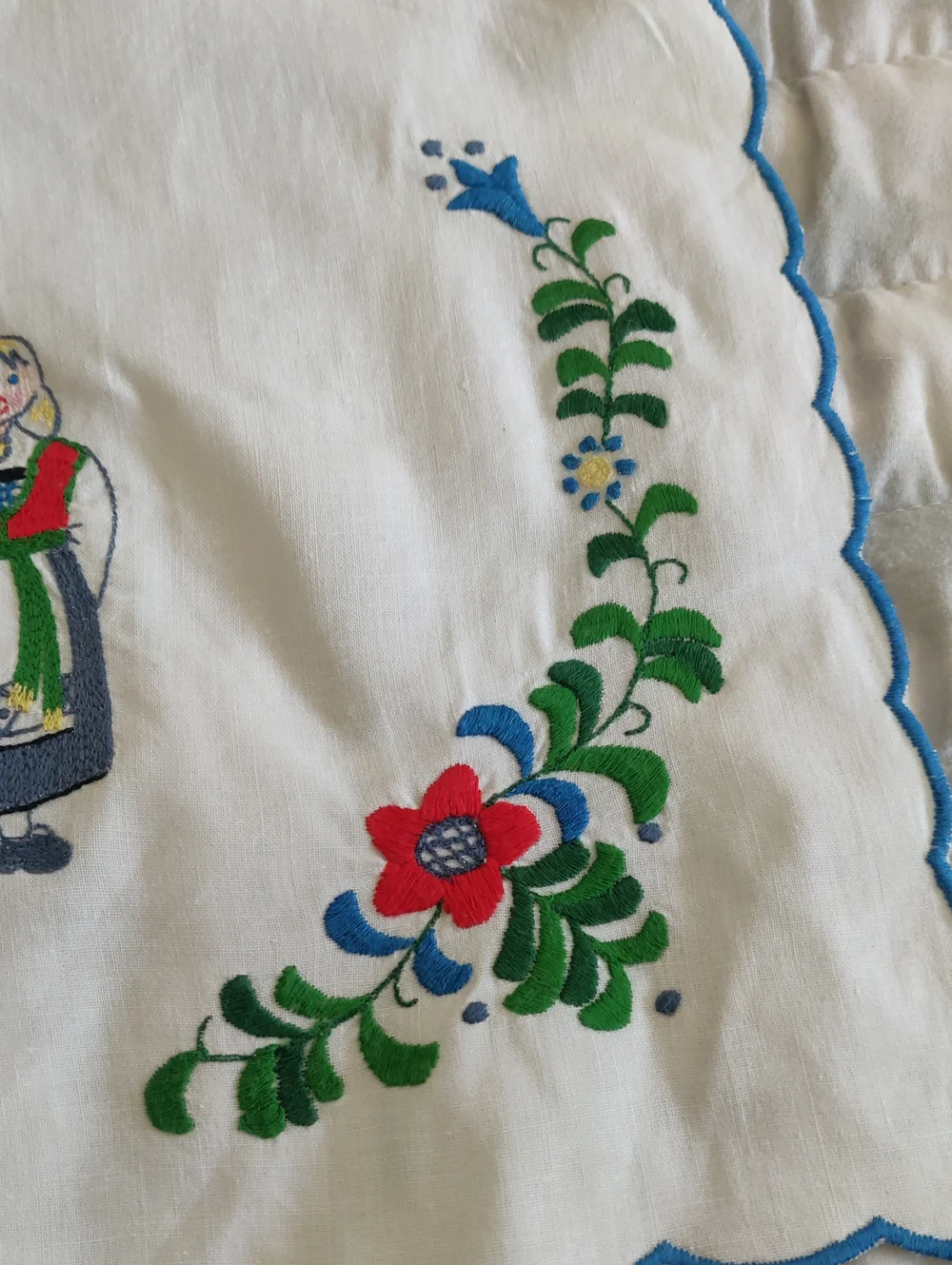 Embroidered Handmade Folk Trio Table Ret Runner Vintage CottageCore Shabby Chic